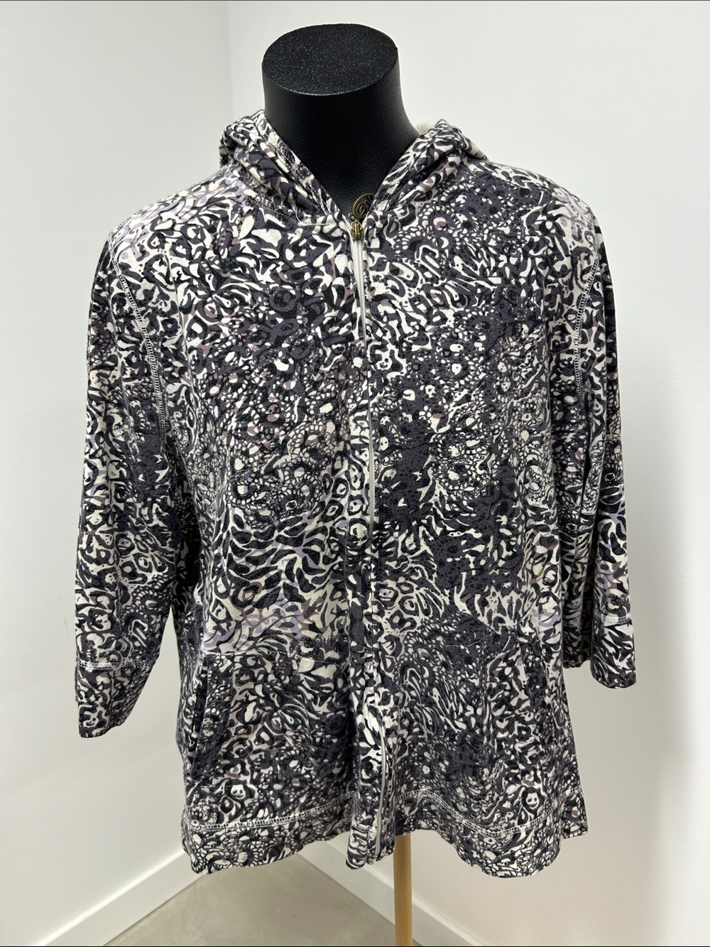 Oleg Cassini Sport Abstract Floral Scroll Full Zip Hoodie Jacket